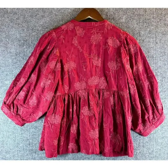 Dear John Malia 3/4 Sleeve V-Neck Top Red Dahlia Medium Floral Embroidery Casual - Picture 3 of 3